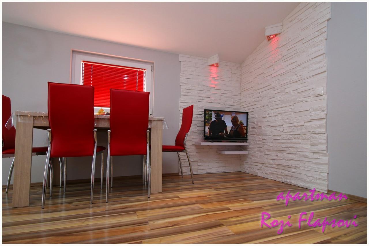 Apartments Huljev พรีมอชเตน ภายนอก รูปภาพ